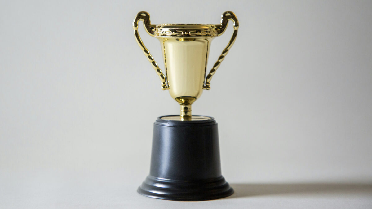 ザ・ダブルで粗品が空気読まないコメント？女芸人トーナメントで炎上した理由とレベルが低い発言と批判された真相