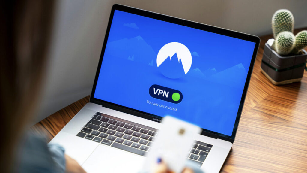 無料で見れるおすすめのエロ・アダルト動画共有サイトを安全に視聴するための環境構築